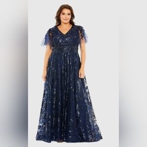 MAC DUGGAL Elegant Navy Blue Evening Gown